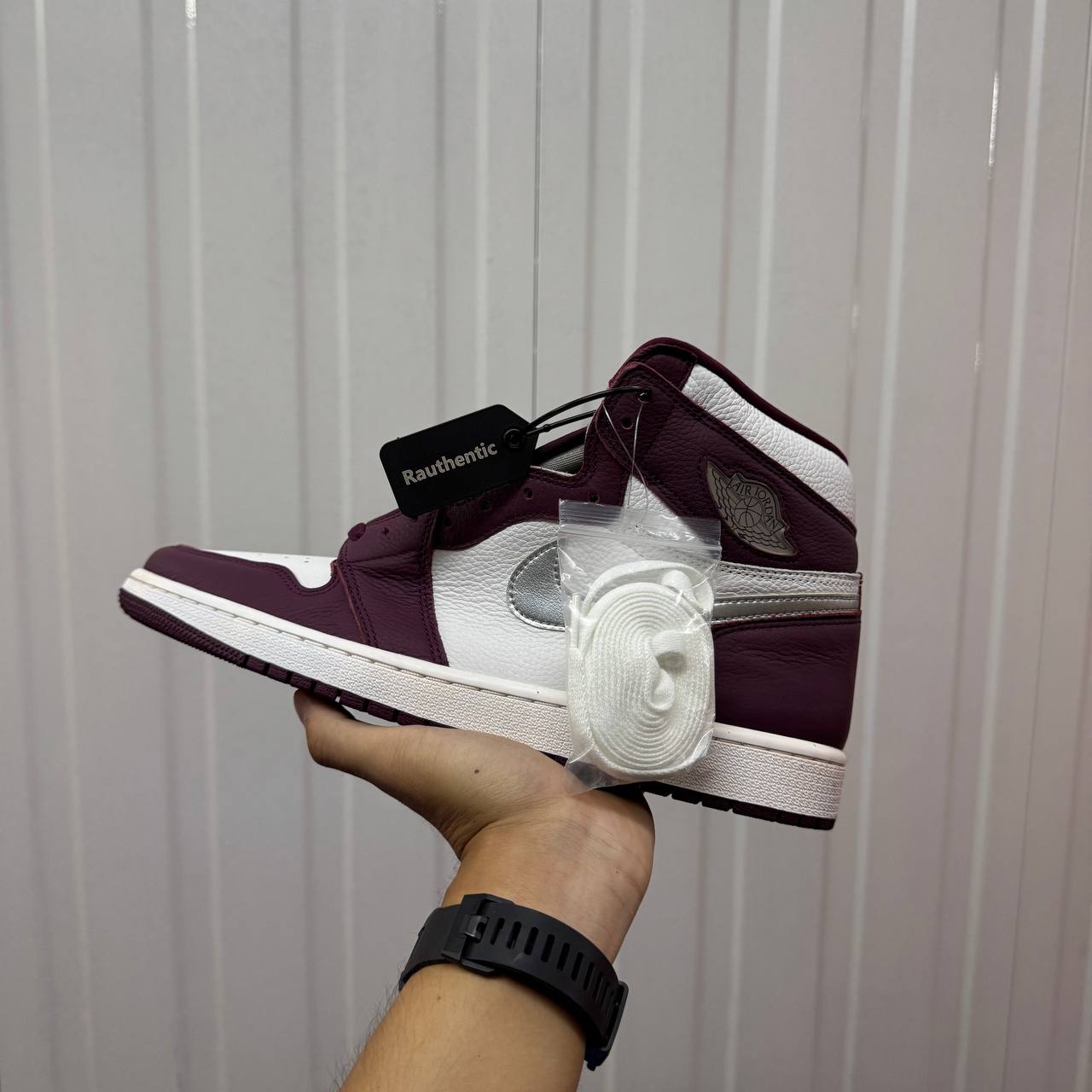 US 12.5 NIKE AIR JORDAN 1 RETRO HIGH OG 'BORDEAUX'