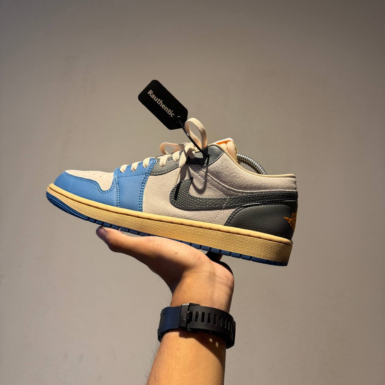 US 9.5 NIKE AIR JORDAN 1 LOW VINTAGE UNC GREY TOKYO 96'