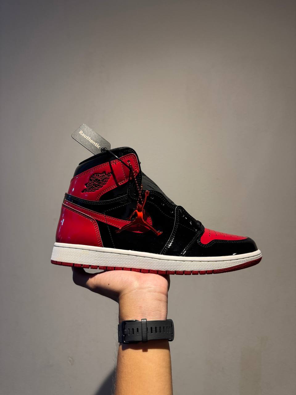 US 13 NIKE AIR JORDAN 1 HIGH OG PATENT BRED