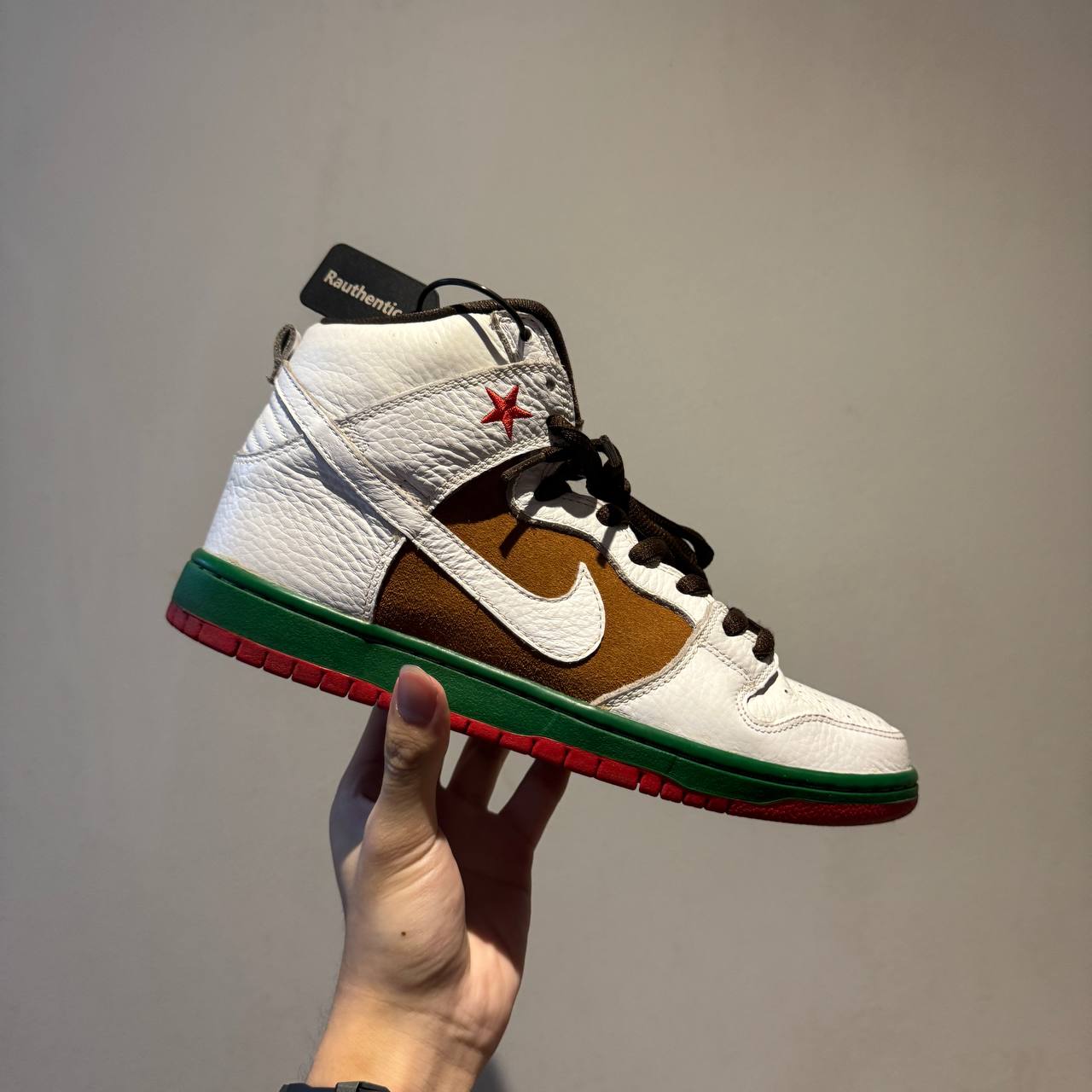 US 9 USED NIKE SB DUNK HIGH CALI 2014