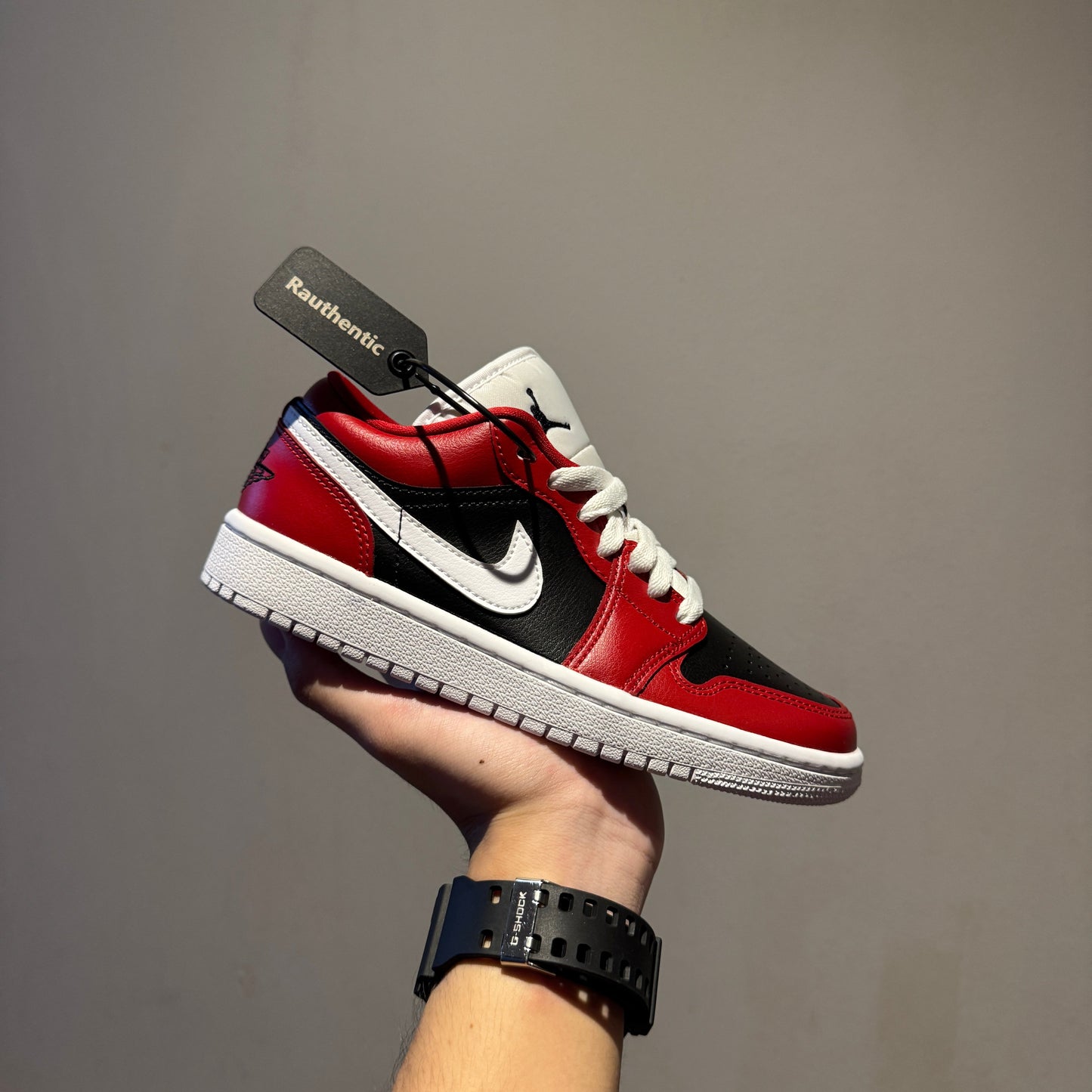 US 5W NIKE AIR JORDAN 1 LOW CHICAGO FLIP (W)
