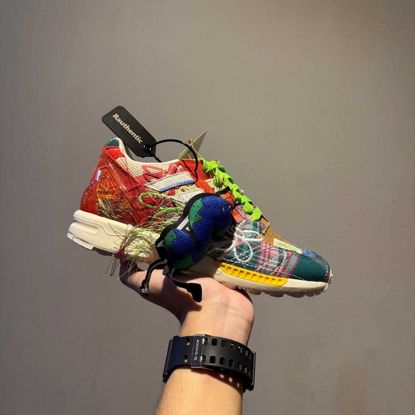 US 4.5 ADIDAS ZX8000 SEAN SUPEREARTH