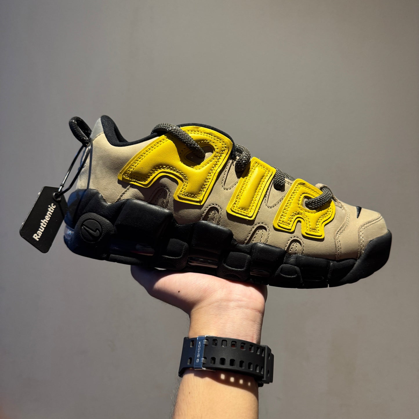 US 10 NIKE AIR MORE UPTEMPO LOW X AMBUSH
