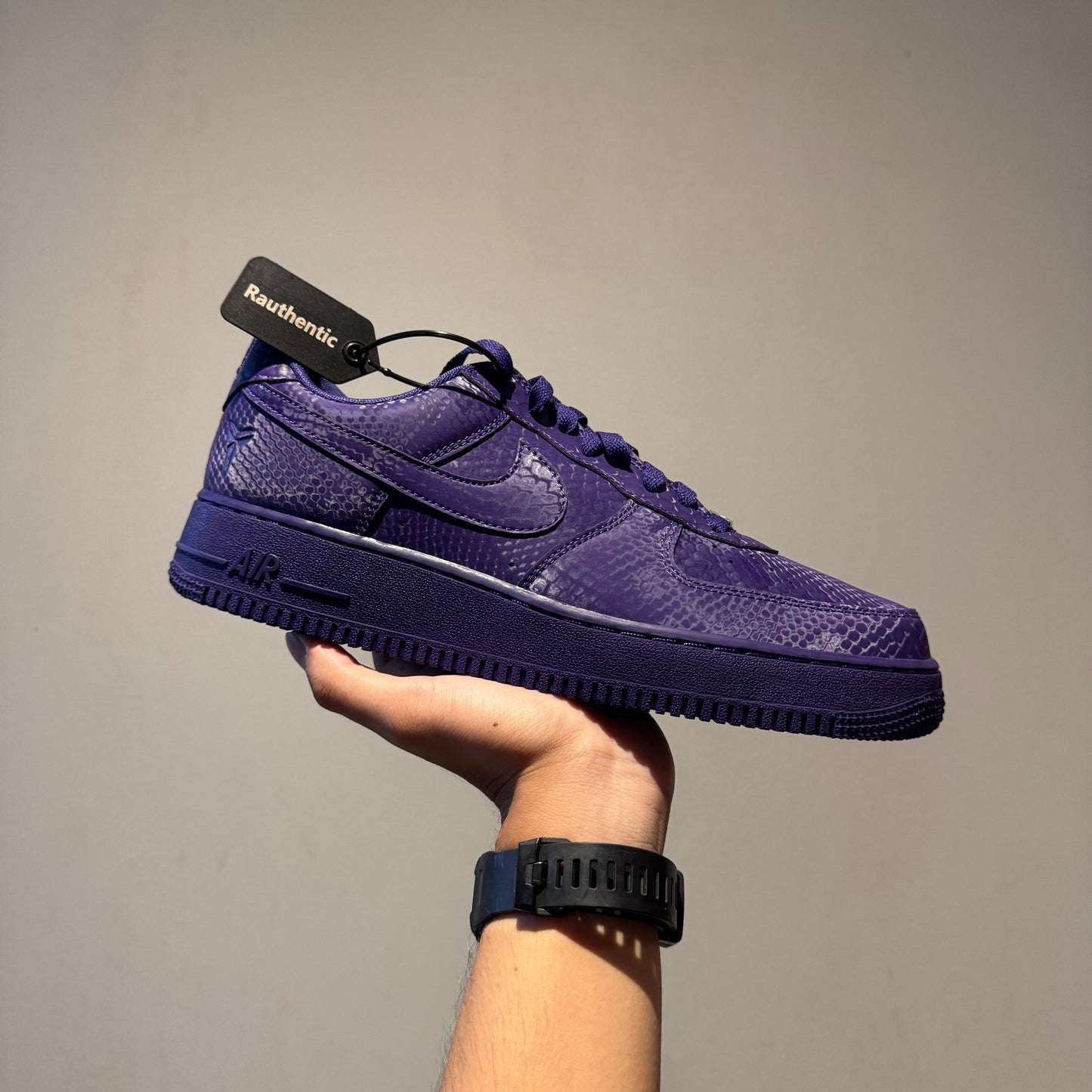 US 10.5 NIKE AIR FORCE 1 KOBE COURT PURPLE