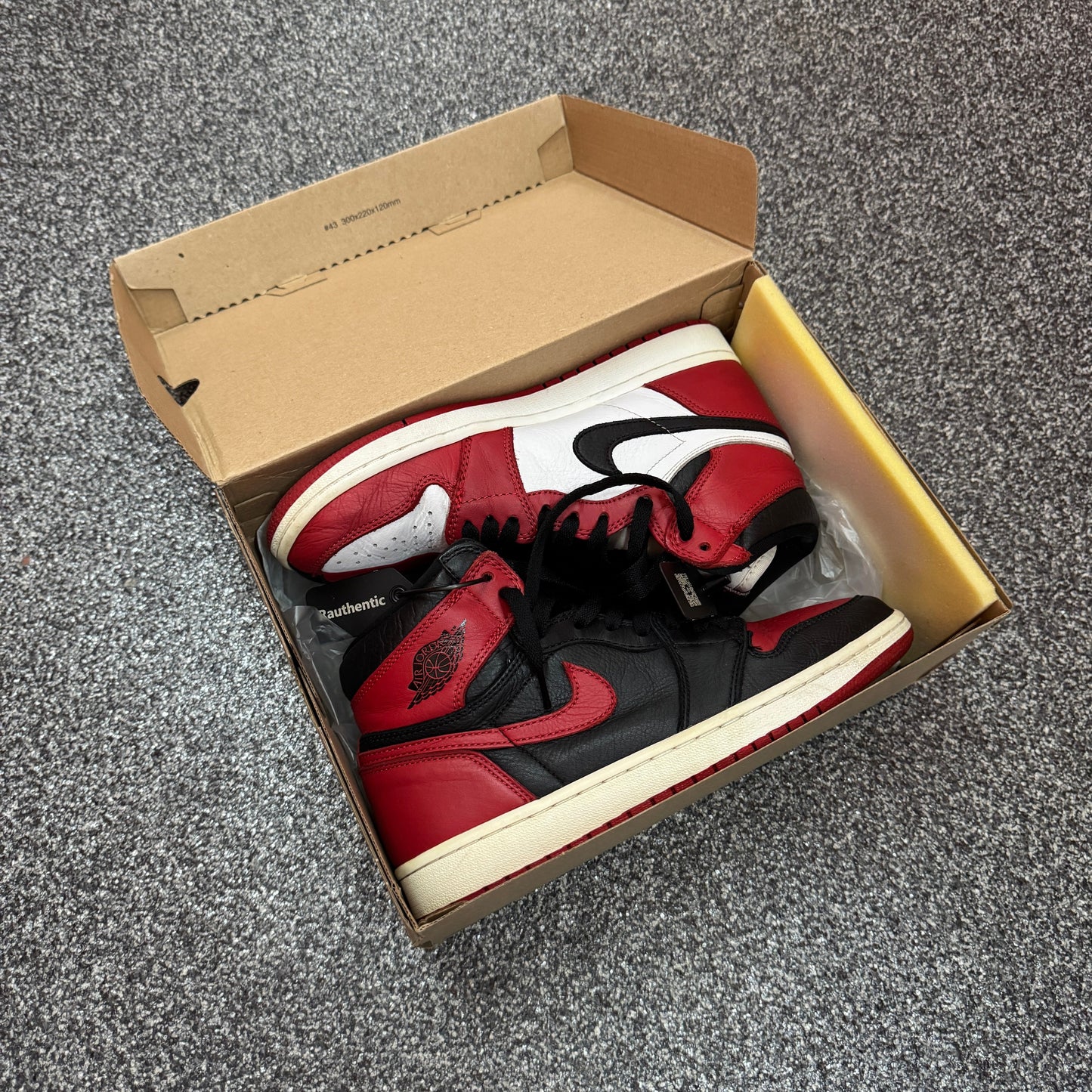 US 8.5 USED NIKE AIR JORDAN 1 HIGH HOMAGE TO HOME