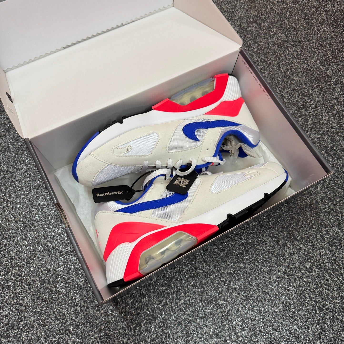 US 10 NIKE AIR MAX 180 ULTRAMARINE
