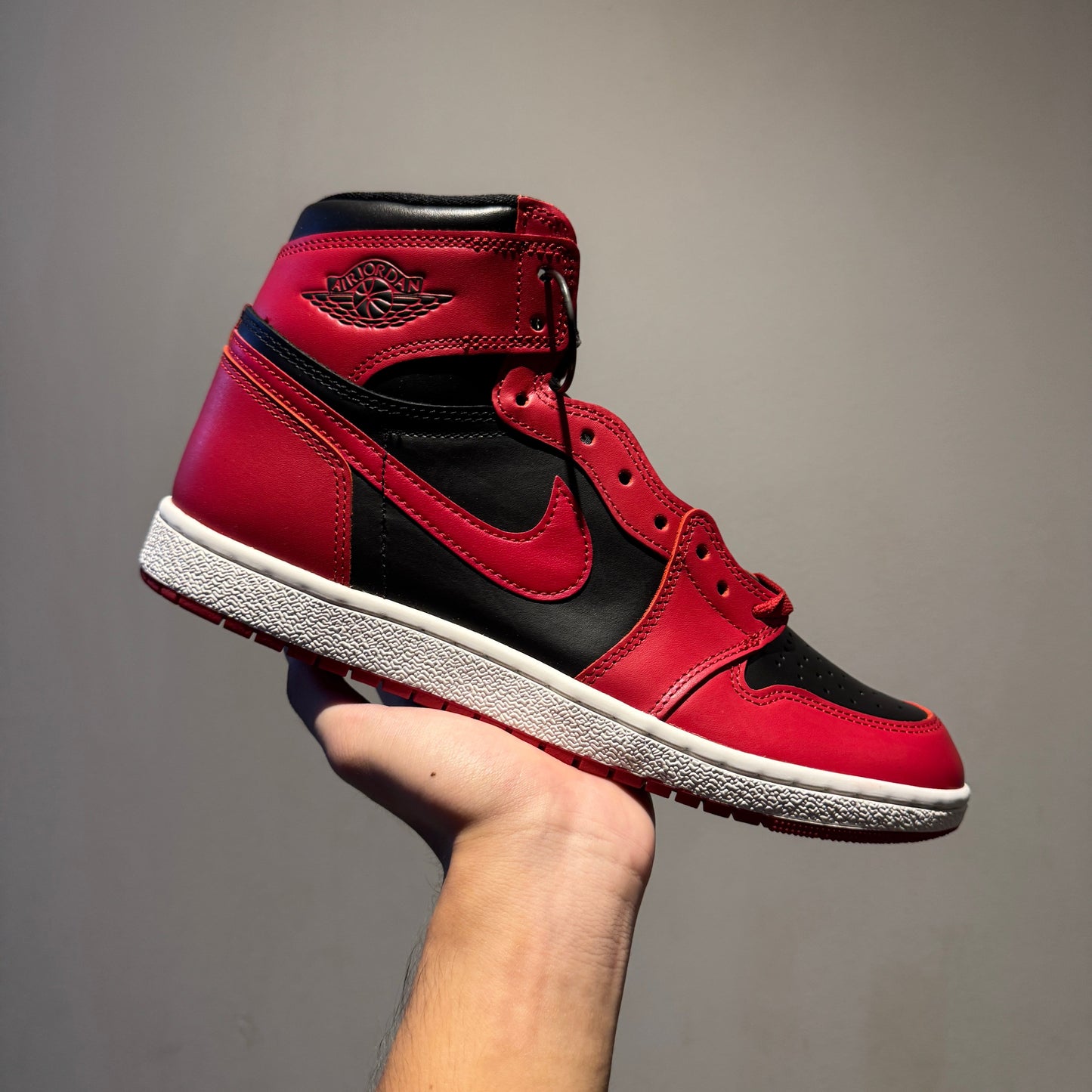 US 10 NIKE AIR JORDAN 1 HIGH VARSITY 85