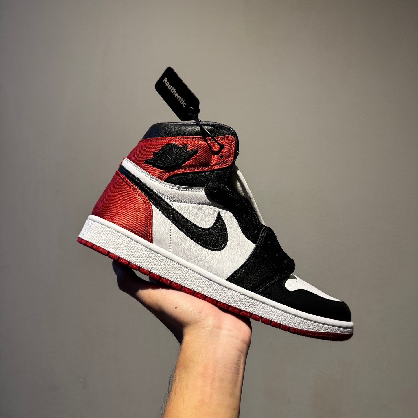 US 11.5W NIKE AIR JORDAN 1 HIGH SATIN (W)