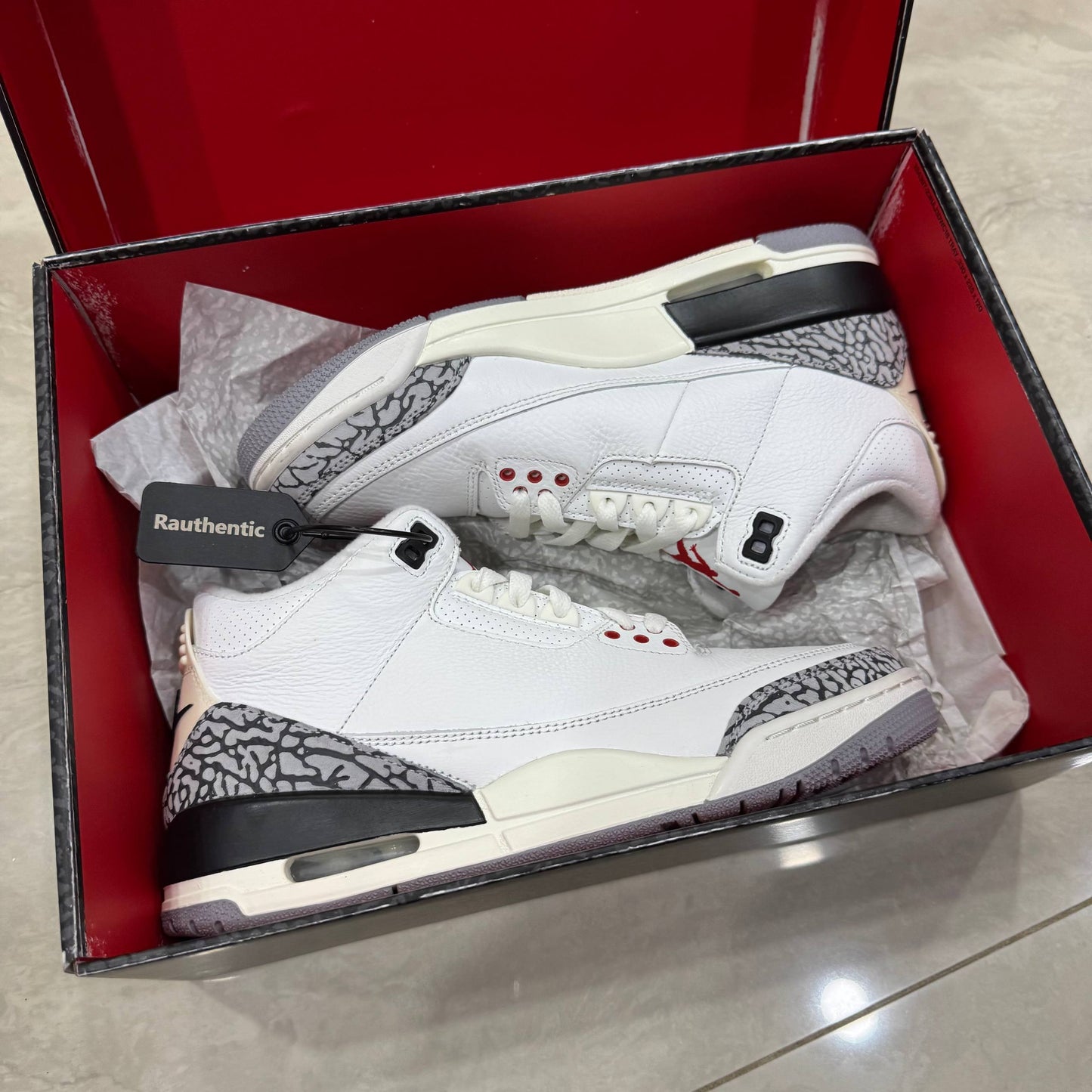 US 8 USED NIKE AIR JORDAN 3 RETRO "WHITE CEMENT REIMAGINED" 2023