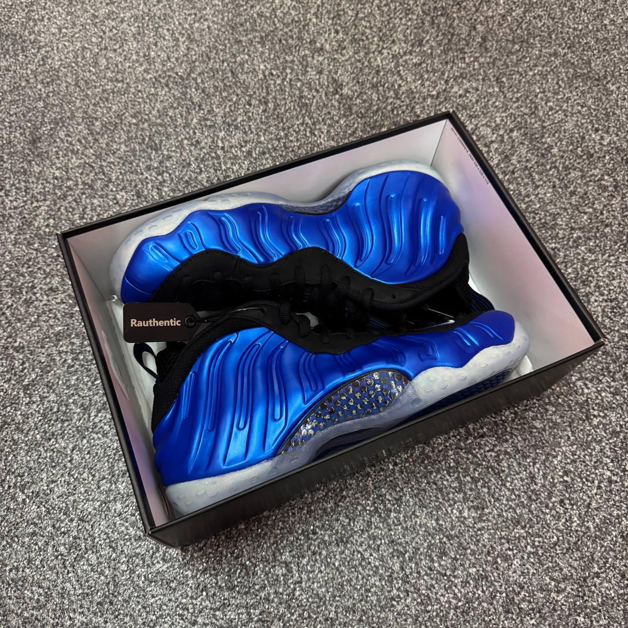 US 10.5 NIKE AIR FOAMPOSITE ONE INTERNATIONAL BLUE