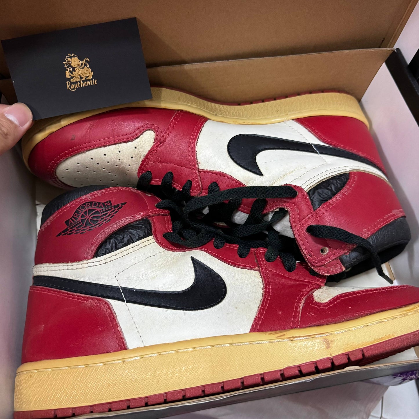 US 11 USED NIKE AIR JORDAN 1 HIGH OG CHICAGO 1985