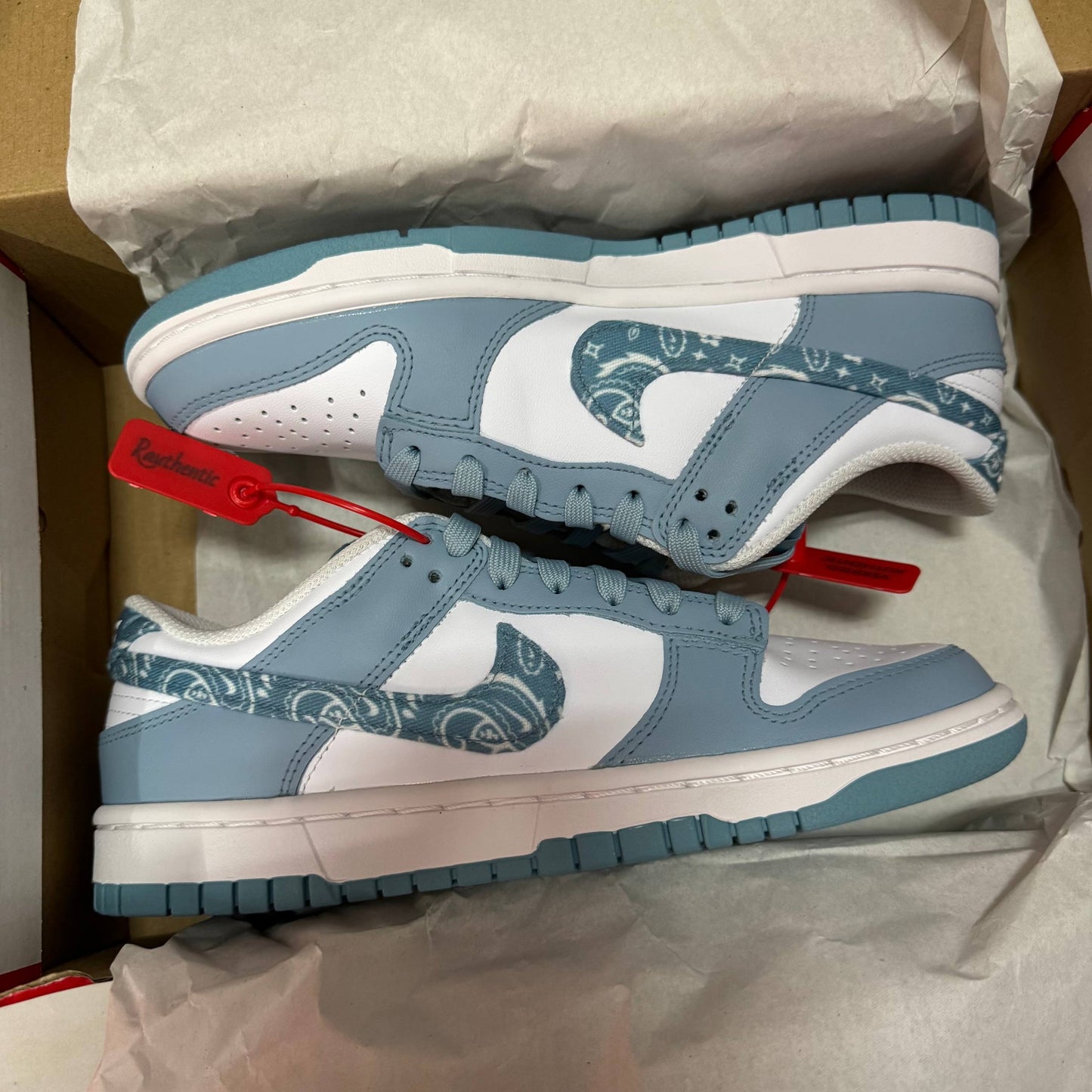 US 8W NIKE DUNK LOW BLUE PAISLEY (W)