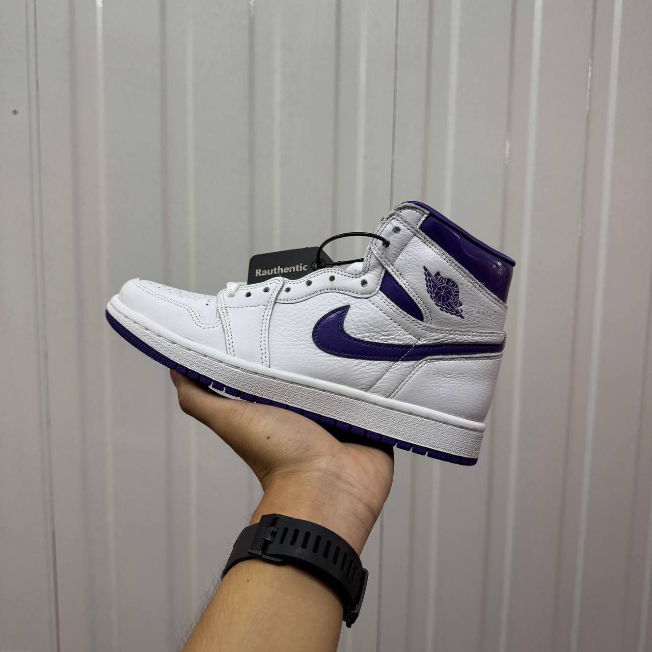 US 7W WMNS AIR JORDAN 1 HIGH OG 'COURT PURPLE'