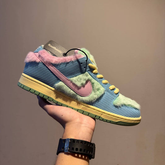 Nike SB Dunk Low X Verdy Visty