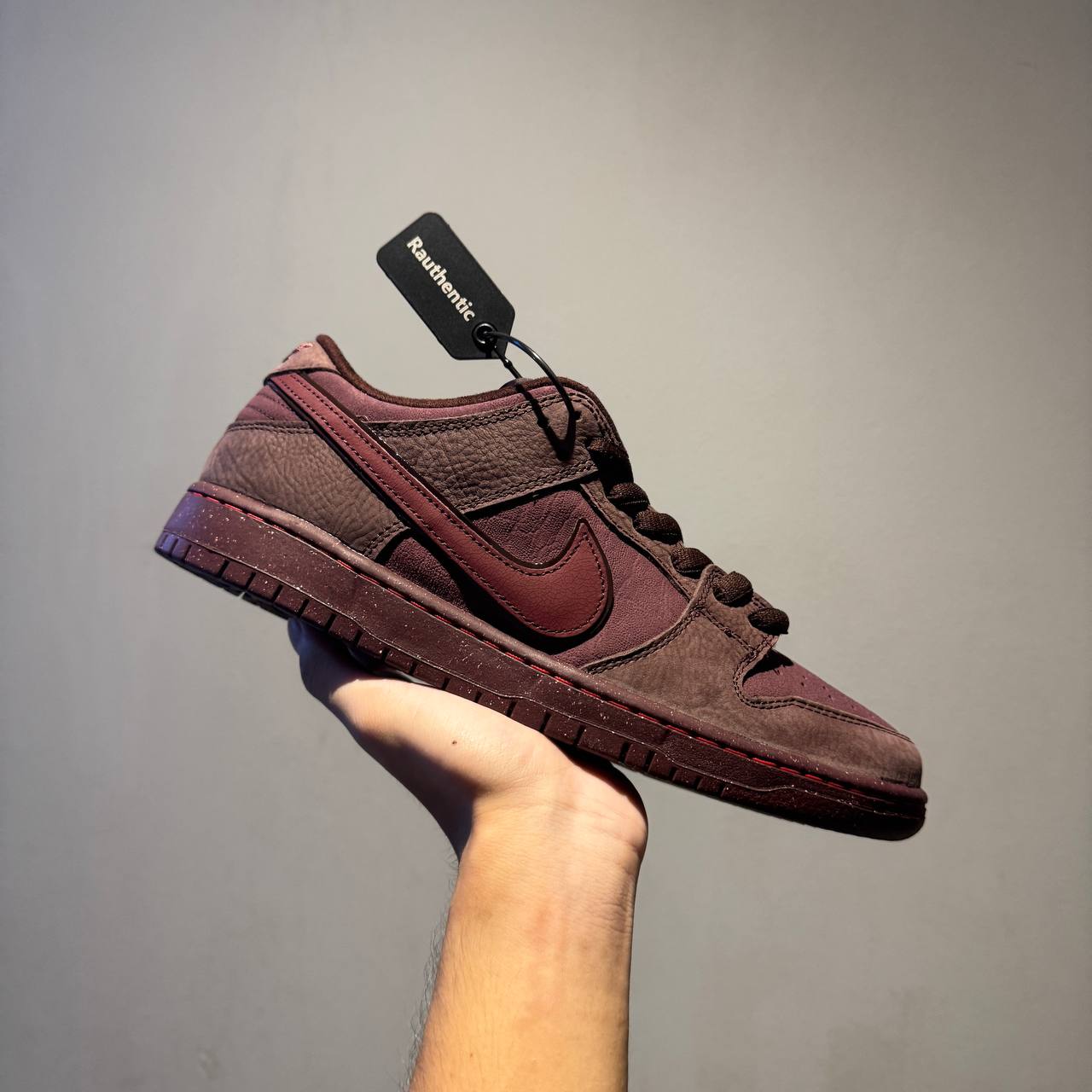 Nike SB Dunk Low City Of Love Burgundy Crush