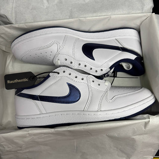 US 9 NIKE AIR JORDAN 1 RETRO LOW '85 METALLIC BLUE