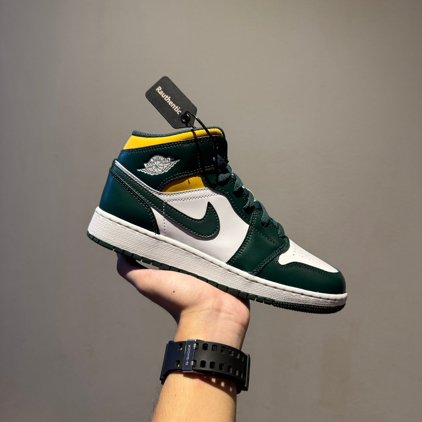 US 5.5Y NIKE AIR JORDAN 1 MID SONIC 2021 (GS)