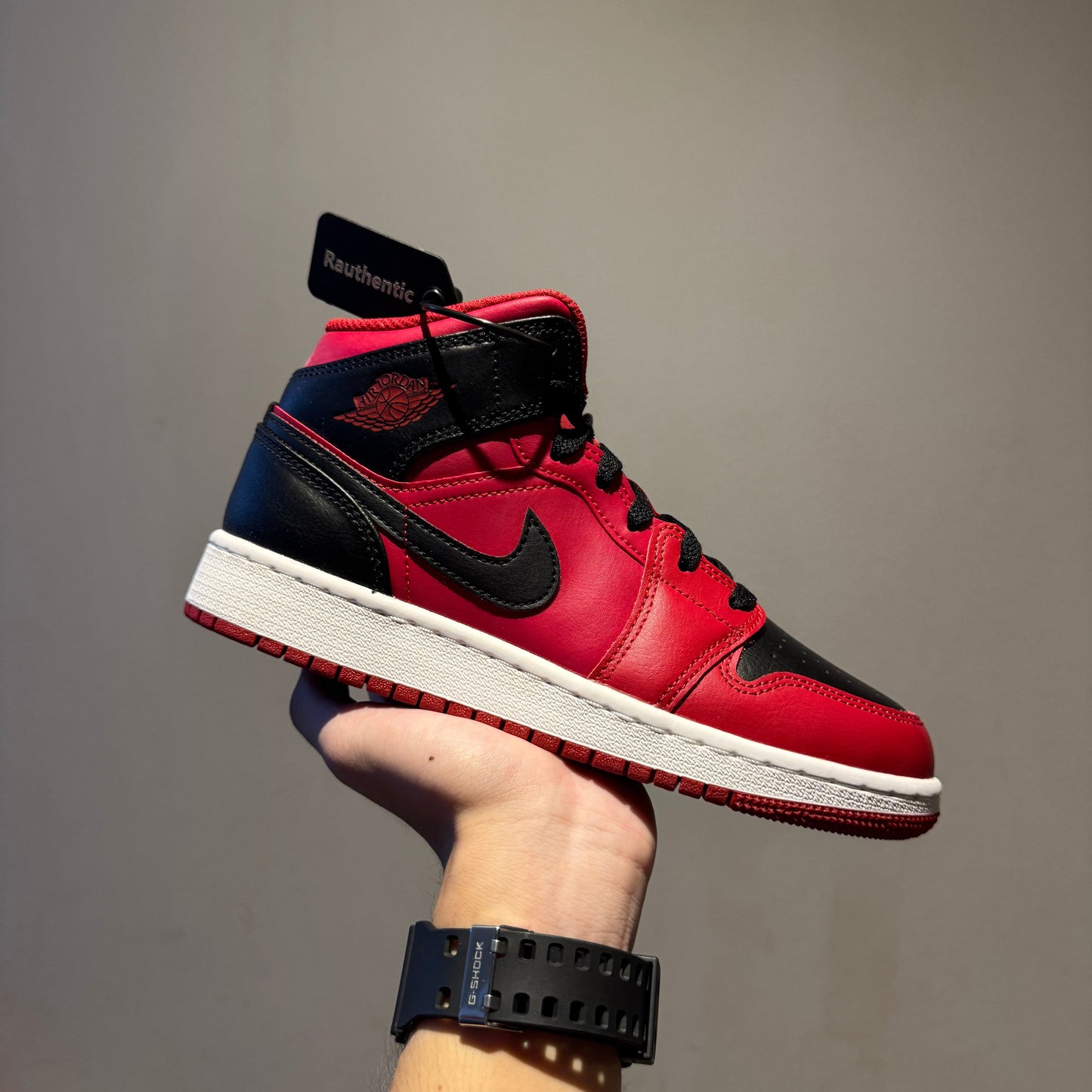 US 5Y NIKE AIR JORDAN 1 MID REVERSE BRED 2021 (GS)