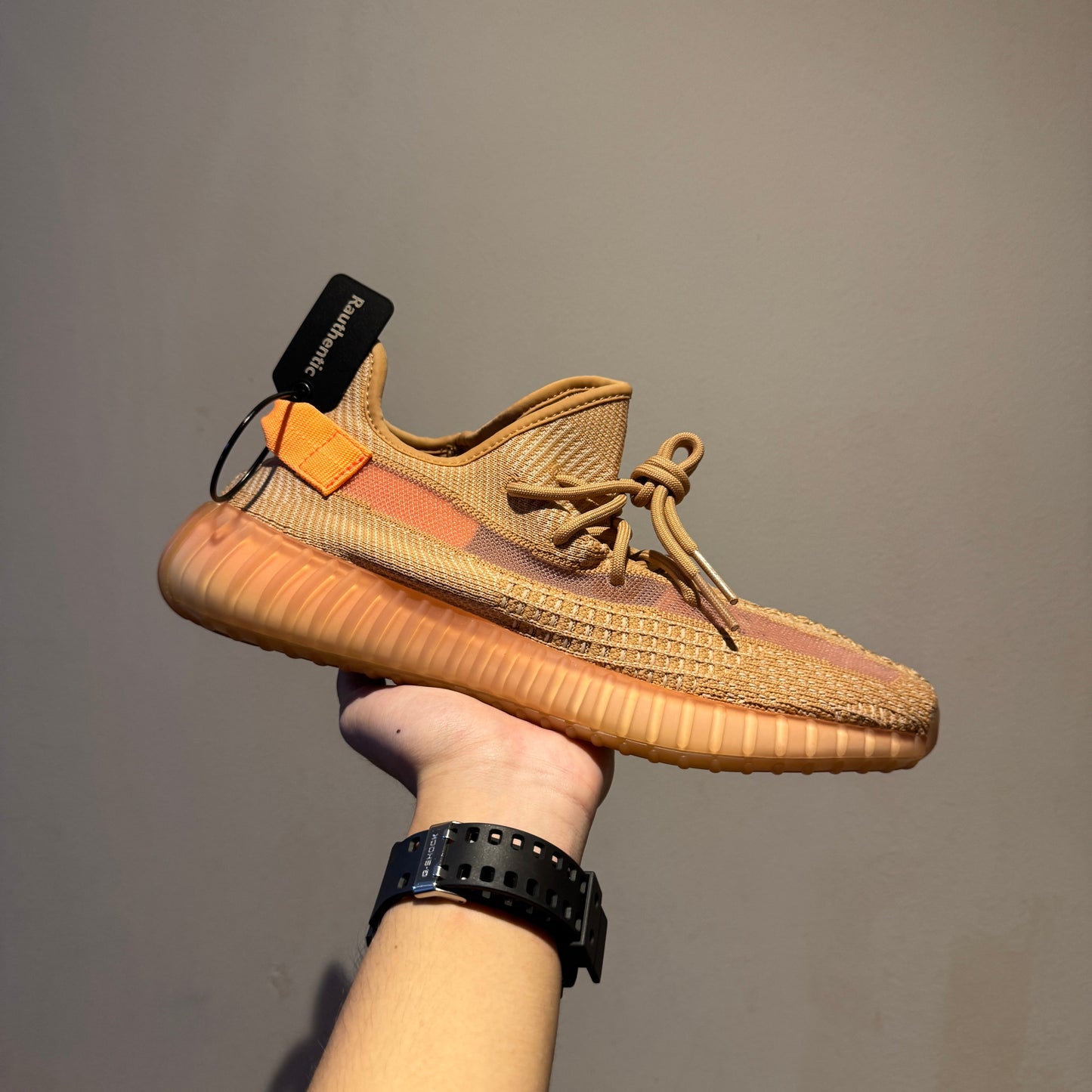 US 10.5 USED ADIDAS YEEZY BOOST 350 V2 CLAY
