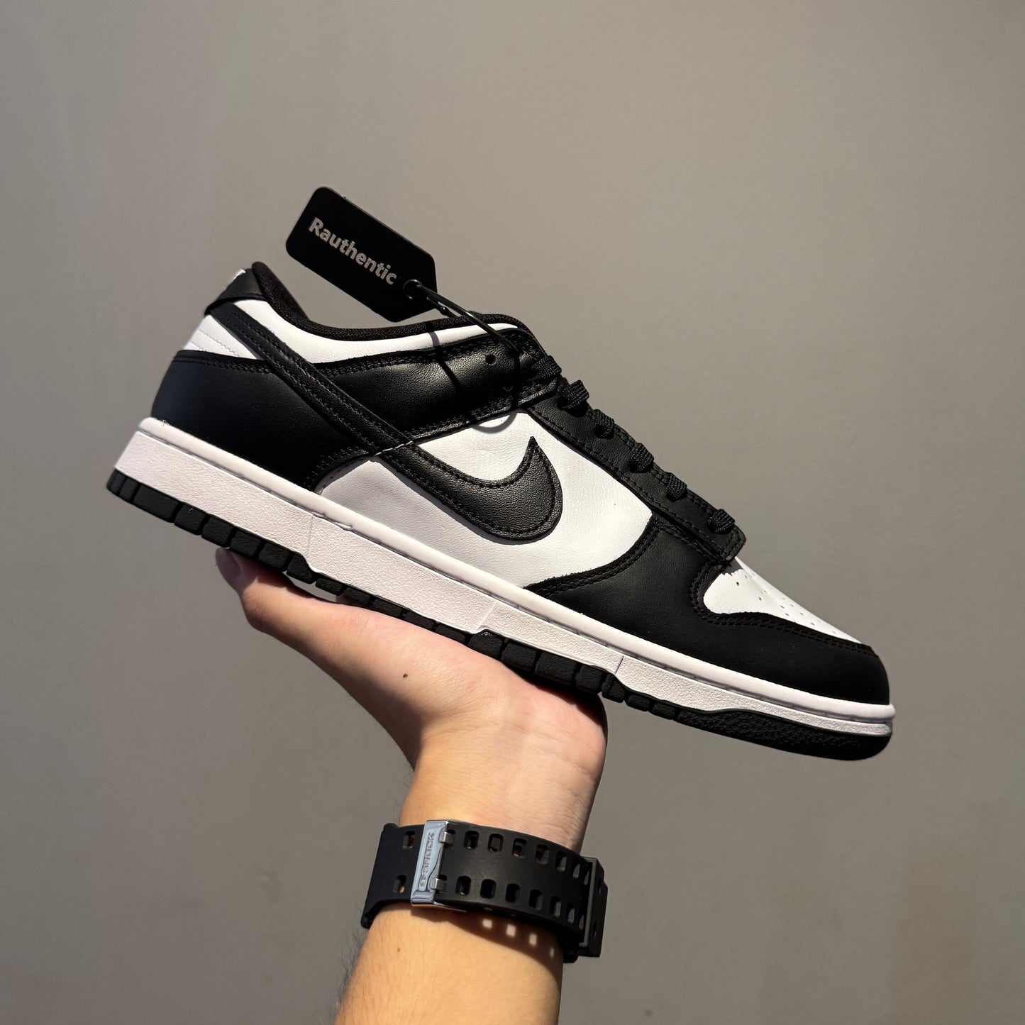 US 11.5 NIKE DUNK LOW BLACK AND WHITE PANDA