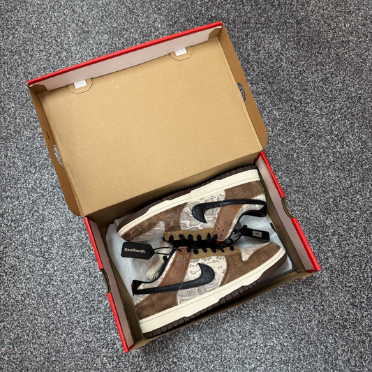 US 9.5 NIKE DUNK LOW PRM CO.JP BROWN SNAKESKIN