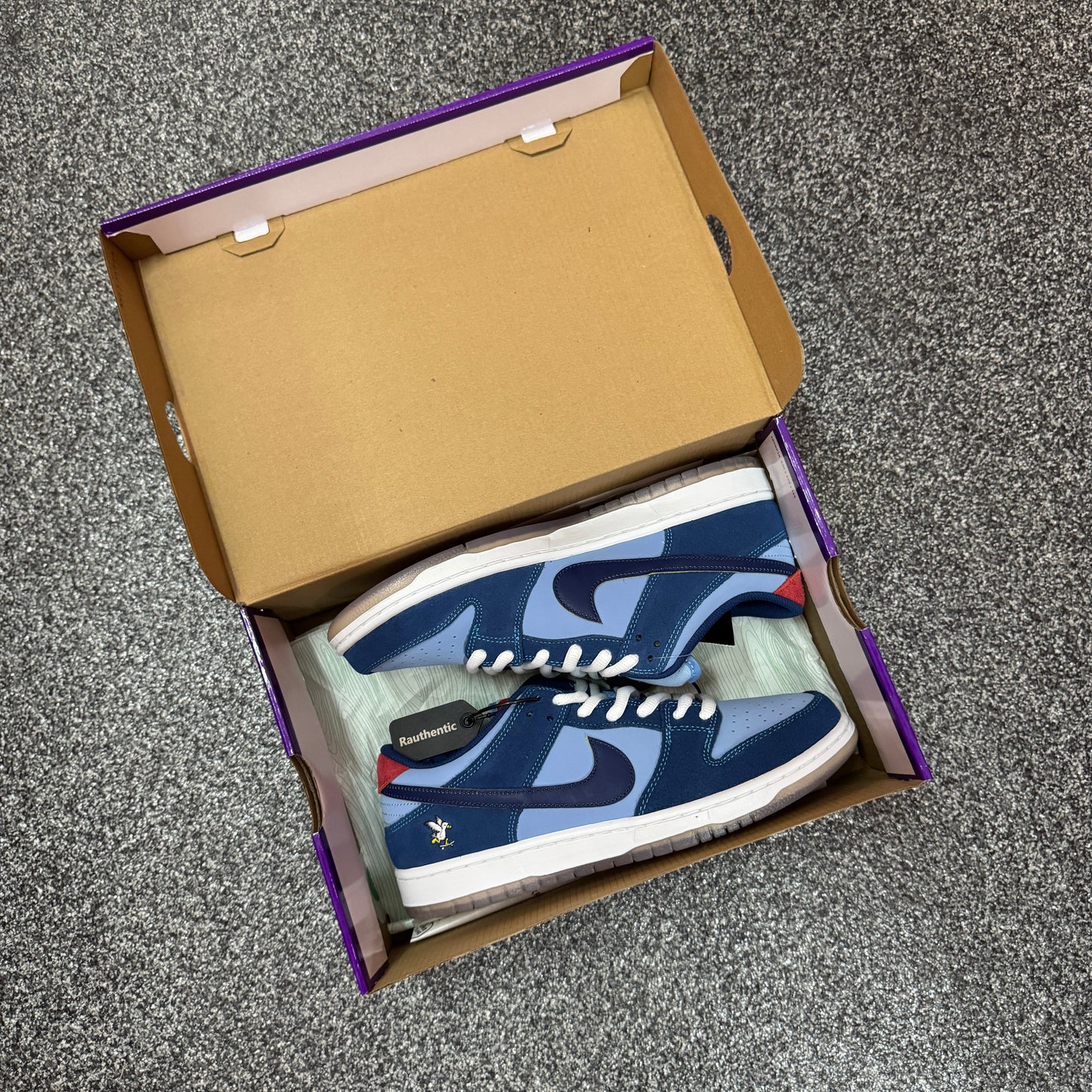 US 10 NIKE SB DUNK LOW PRM WHY SO SAD ?