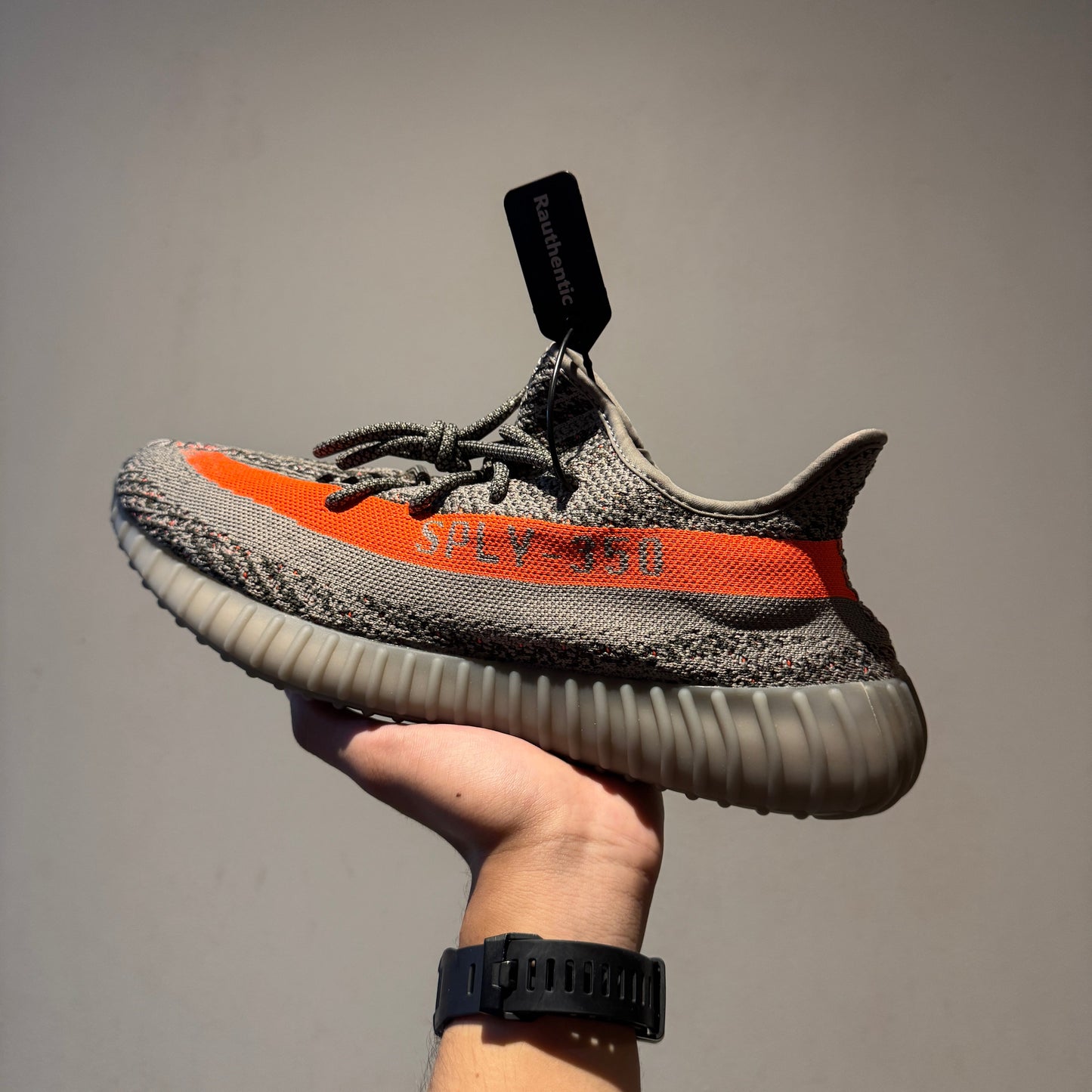 US 12 ADIDAS YEEZY BOOST 350 V2 BELUGA REFLECTIVE