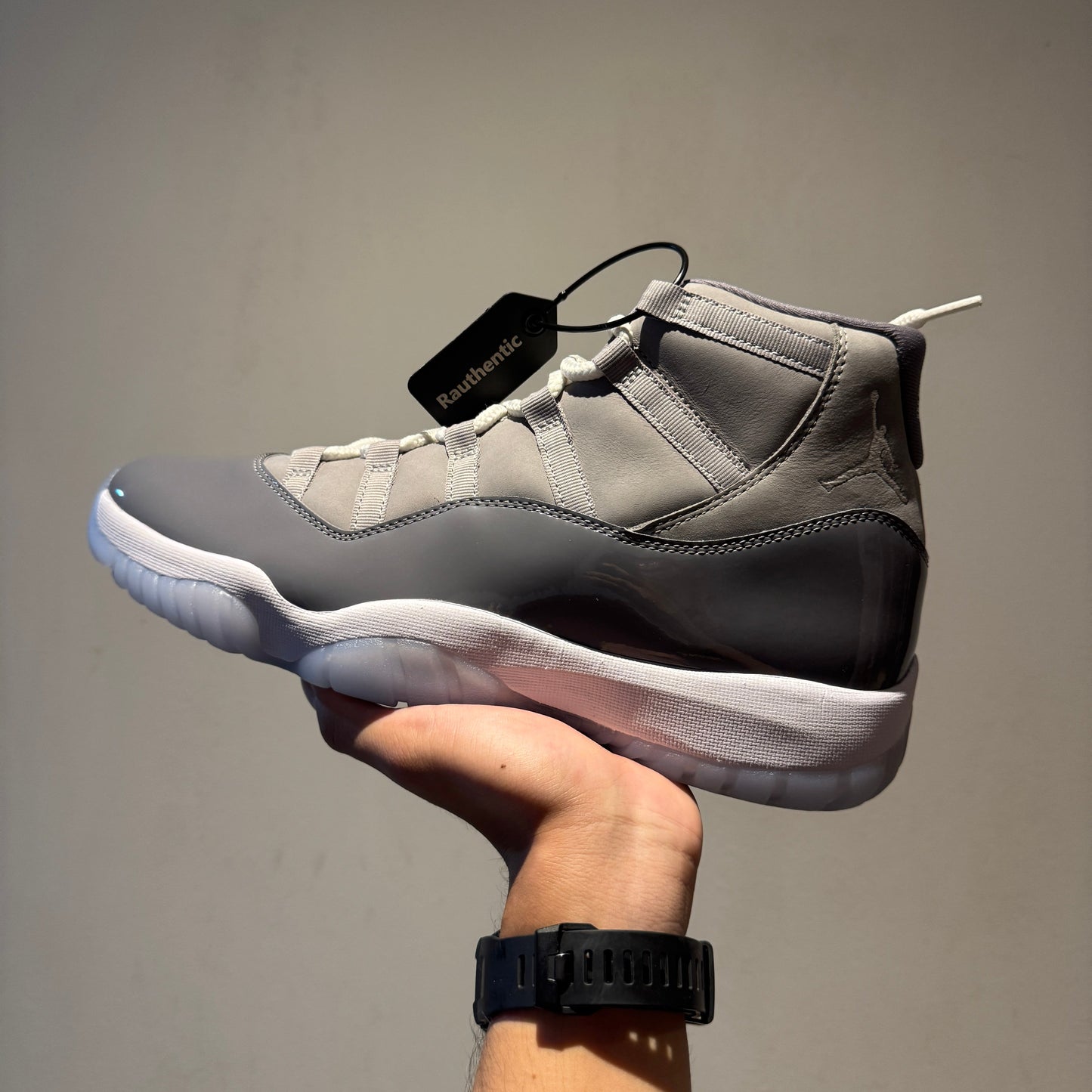 US 12 NIKE AIR JORDAN 11 HIGH COOL GREY