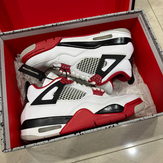 US 8 USED NIKE AIR JORDAN 4 RETRO OG FIRE RED 2020