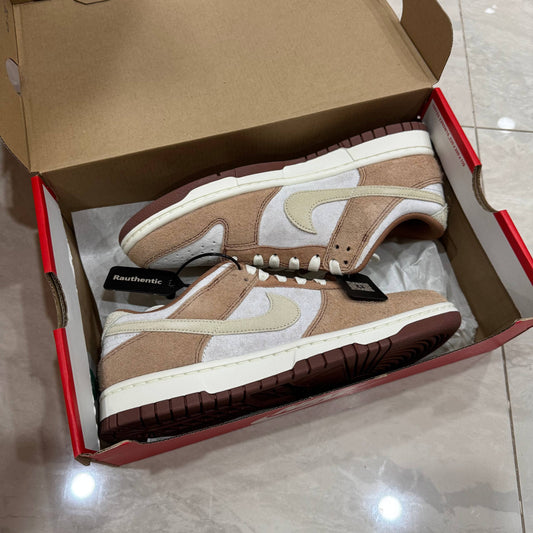US 8 NIKE DUNK LOW MEDIUM CURRY