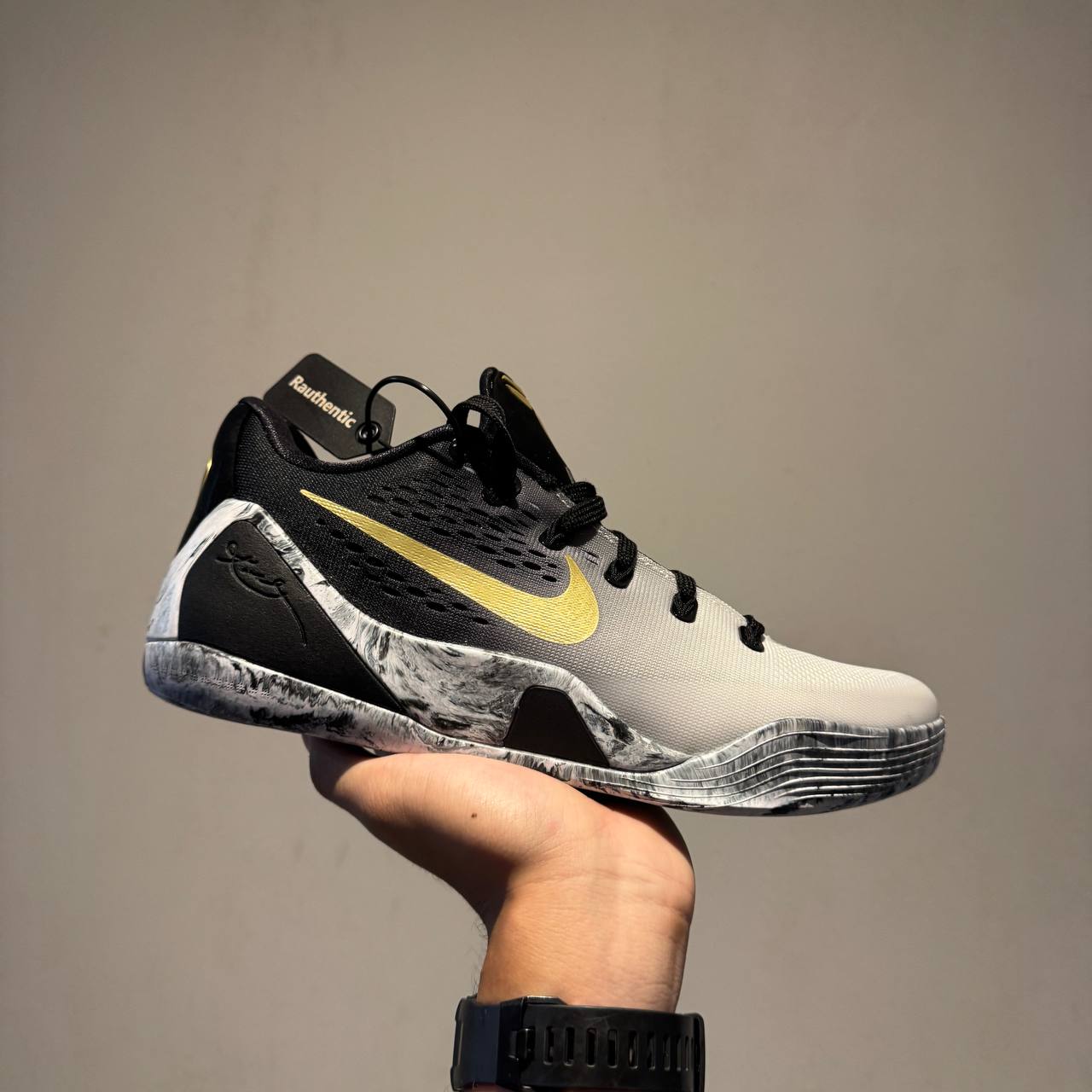 US 8.5 NIKE KOBE 9 MAMBACITA EM LOW PROTRO